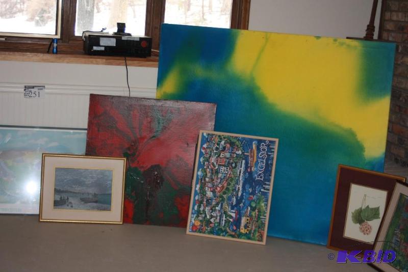 lot 251 image: (8) Miscellaneous Framed & Unframed PaintingsPrints ModernContemporary Styles.