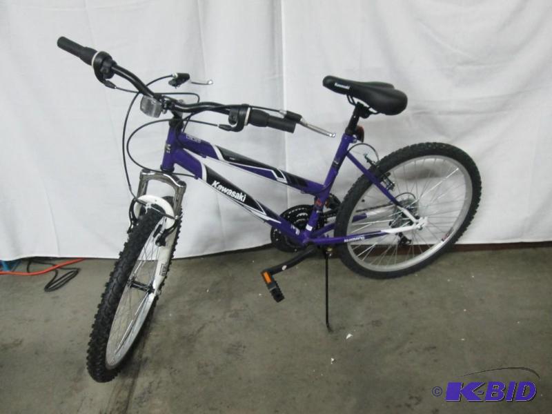 lot 19 image: Kawasaki Girls MTB 24 21-Speed Mountain Bike