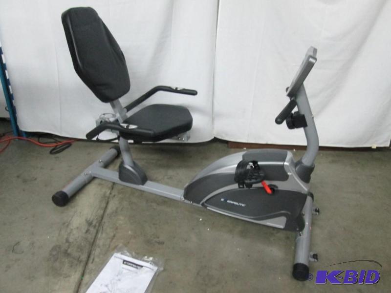 lot 22 image: Exerpeutic 900XL Recumbent Bike w Pulse Monitor
