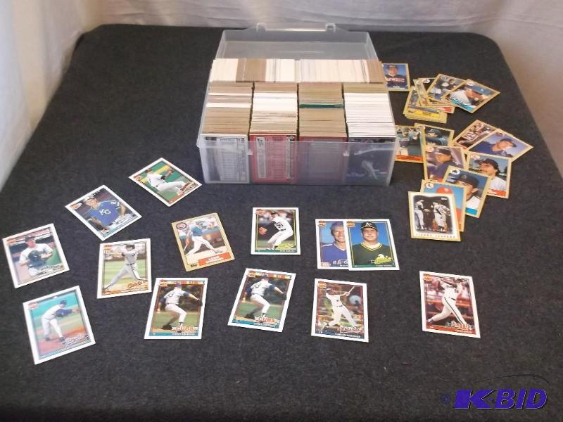 lot 34 image: Nice lot with 1600 to 1800 collectable 1980s...