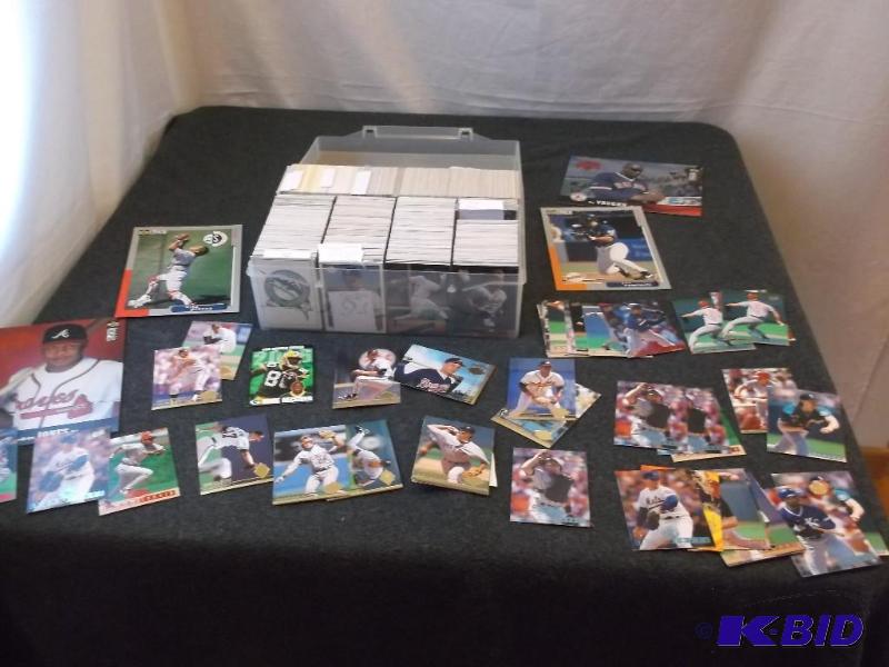 lot 36 image: Nice lot with 1600 to 1800 collectable 1990s...