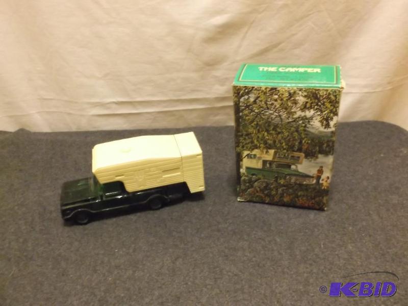 lot 62 image: Vintage collectable Avon The Camper Deep Wood...