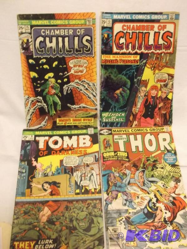 lot 71 image: Lot with 4 collectable comic books....