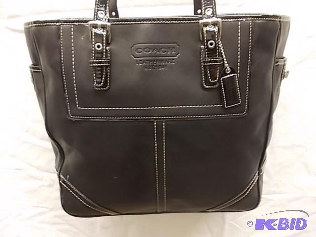 Authentic Coach Leather Tote...