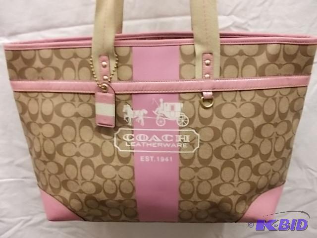 Authentic Coach Signature Oversized Tote...