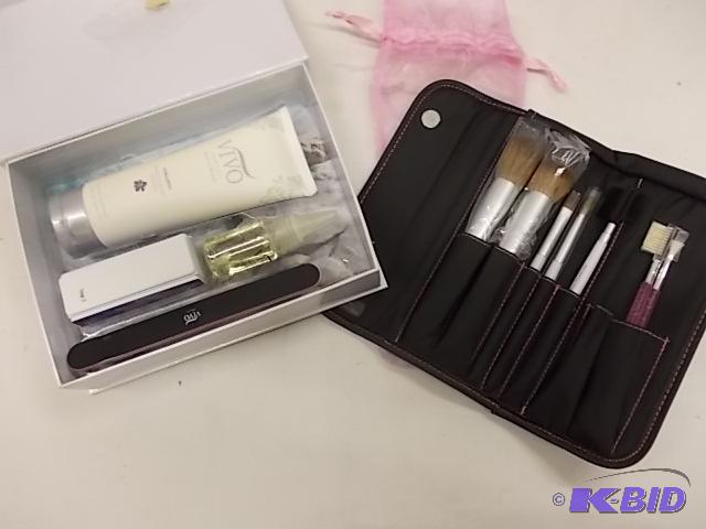 Manicure Set and Makeup Brushes&nbsp...