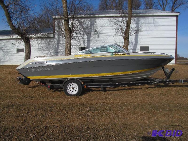 1988 Four Winns 200