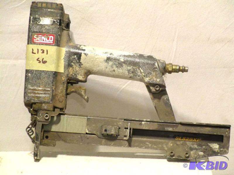 lot 24 image: SENCO 820103N SLS25XP-L XtremePro 18-Gauge 14 in. Crown 1-12 in. Medium Wire Stapler