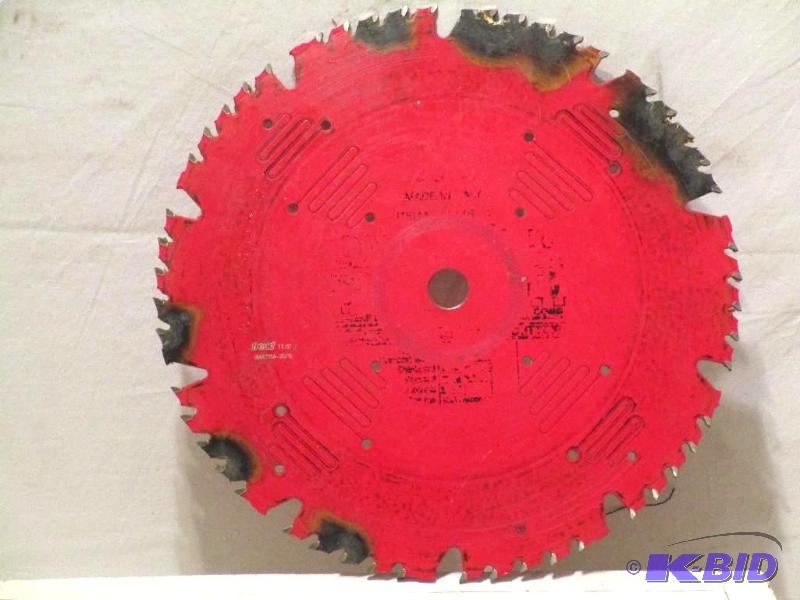 lot 4 image: Freud - 10 Saw Blade