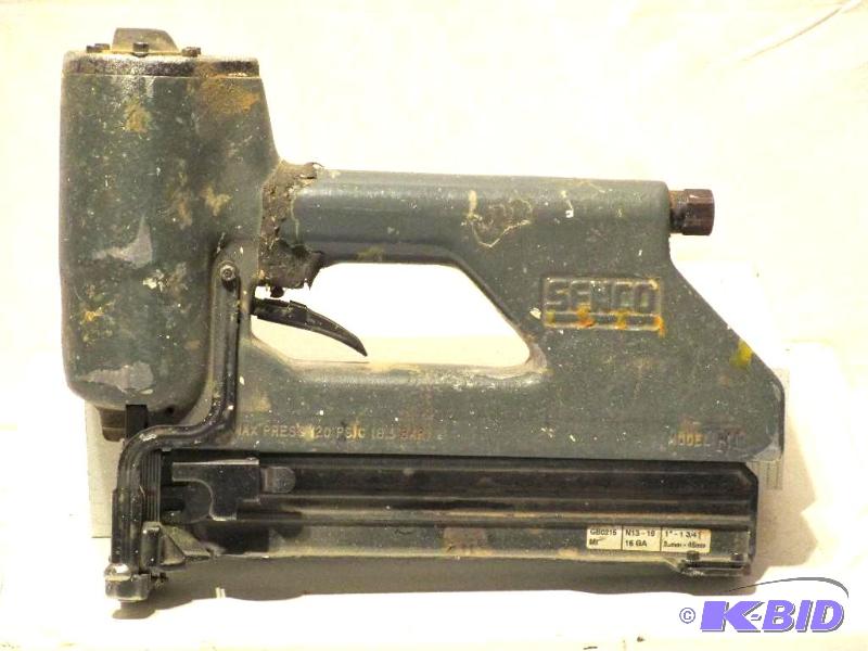 lot 53 image: Senco M1 Heavy Duty Stapler