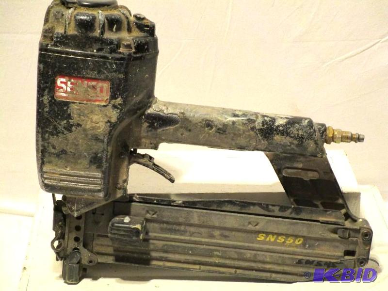 lot 54 image: Senco SNS50 Heavy Duty Stapler