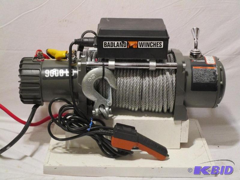 lot 58 image: 9000 lb. Off-Road Vehicle Electric Winch with Automatic Load-Holding Brake