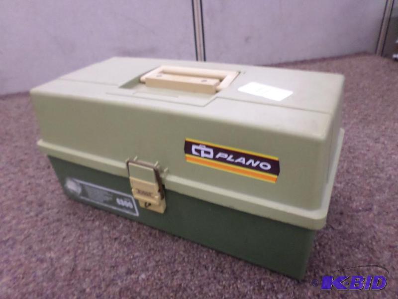 Plano 6300 Plastic Tackle Box...