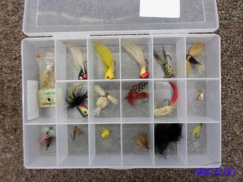 Tackle Tray Full Of Misc Poppers &amp Etc...