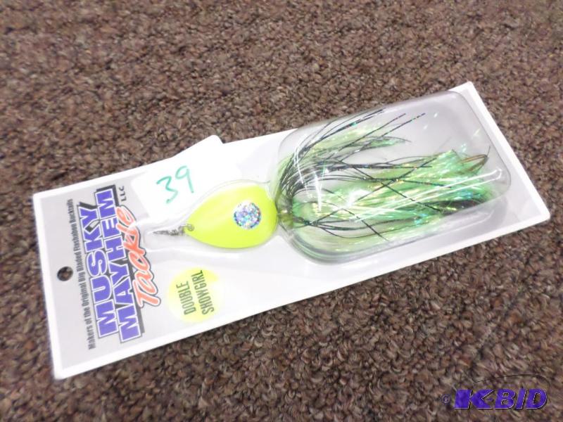 New Musky Mayhem Double Showgirl Lure...