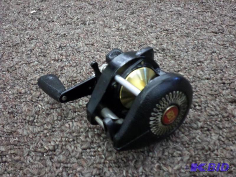 Vintage Ryobi AD4000V Reel... LE February Fishing & Sporting KBID