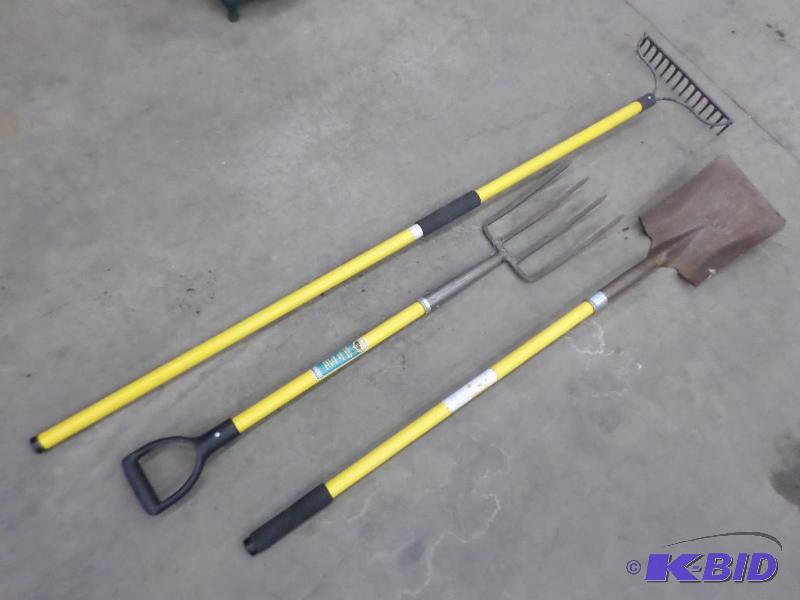Lot Of (3) Hand Tools With Fiberglass Handles...