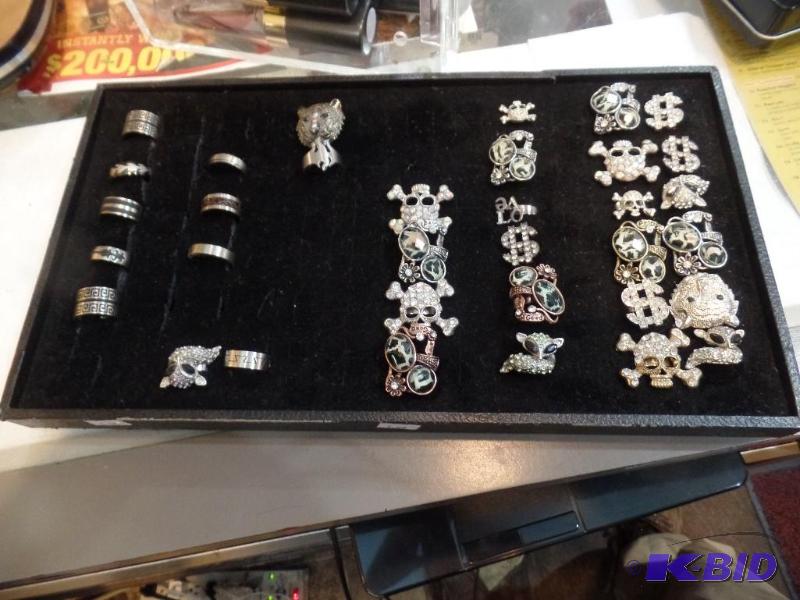 Rings with Display Case