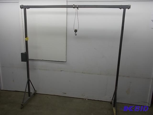 lot 13 image: Gantry, 7 x 7 .5, D-120 Ratchet Drive...