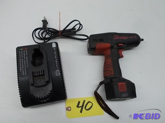 lot 40 image: Snap-On CT3110HP 38" Impact , 12 Volt, ...