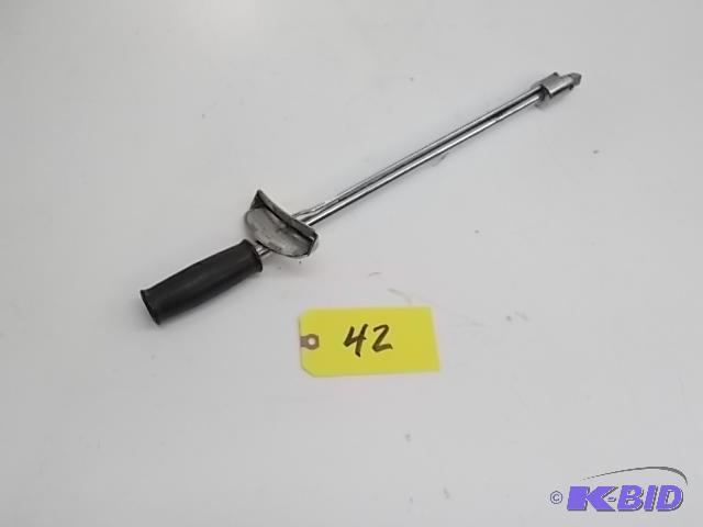 lot 42 image: Ammco Model 9420 12" Swivel Torque Wren...