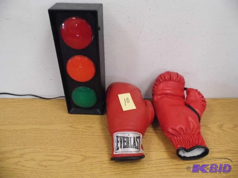 Everlast Boxing Gloves