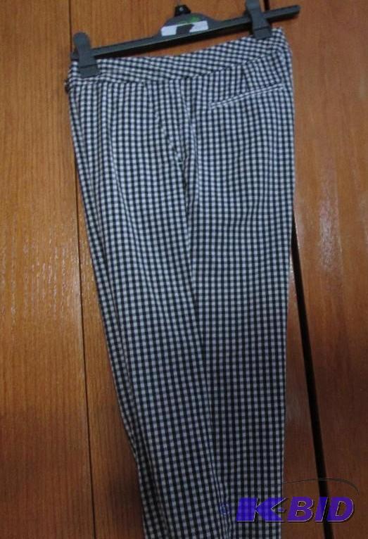 lot 102 image: Chaps est. 1978 black and white checkered pan...