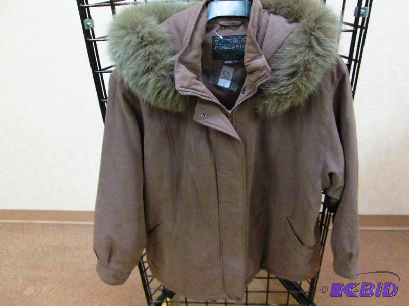 lot 22 image: Ladies Forecaster Sport coat, size Petite L...