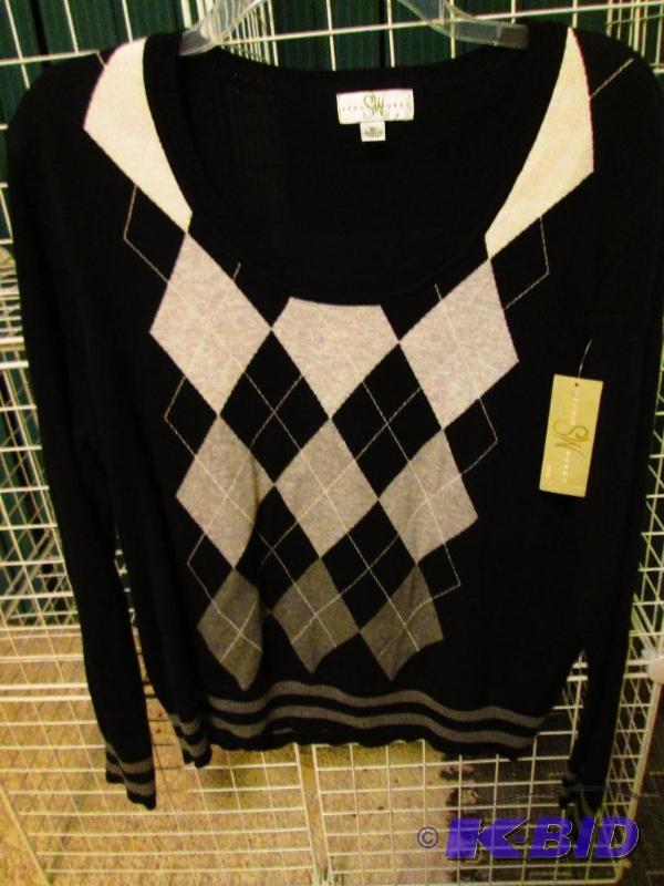 lot 35 image: Studioworks knit top, Petite size XL MSPR $ 4...
