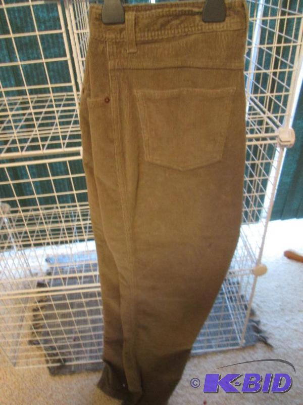 lot 54 image: Ladies corduroy slacks, Bill Blass Jeans, str...