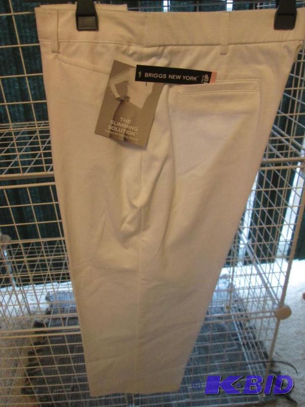 lot 56 image: Ladies Briggs New York slacks, size 10P...