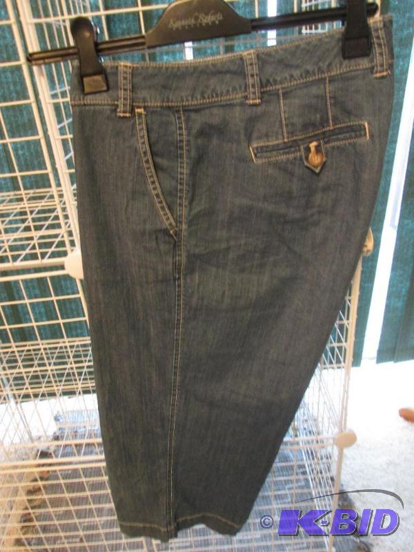 lot 59 image: Ladies Eddie Bauer jeans, size 12...