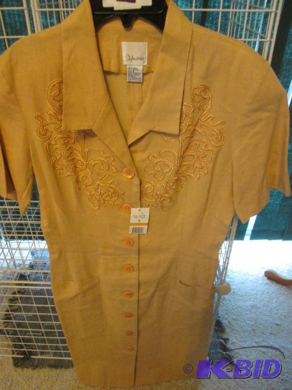 lot 71 image: Styleworks ladies dress, size 8  S...