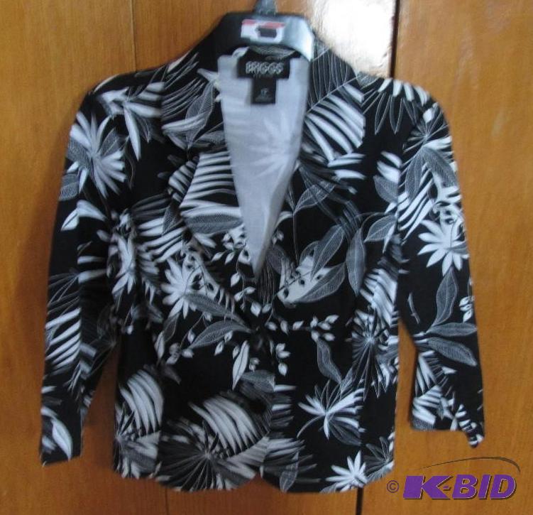 lot 90 image: Briggs New York black and white print jacket ...