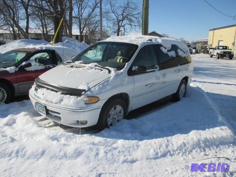 Year 1996 Make Chrysler Model Town &amp C...