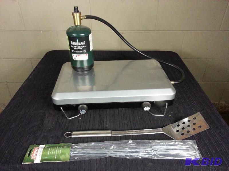 lot 107 image: Brunton Camping Stove Burner w Propane  Accessories