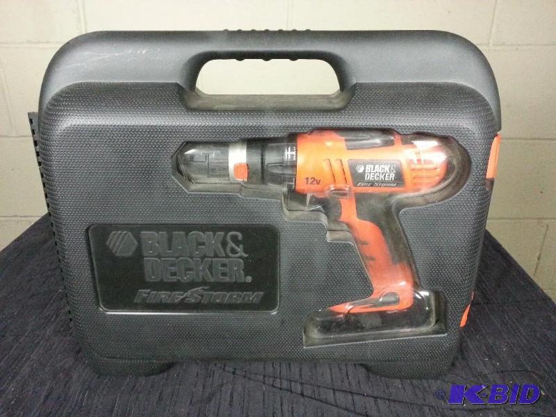 lot 108 image: Black and Decker Firestorm 12v Drill