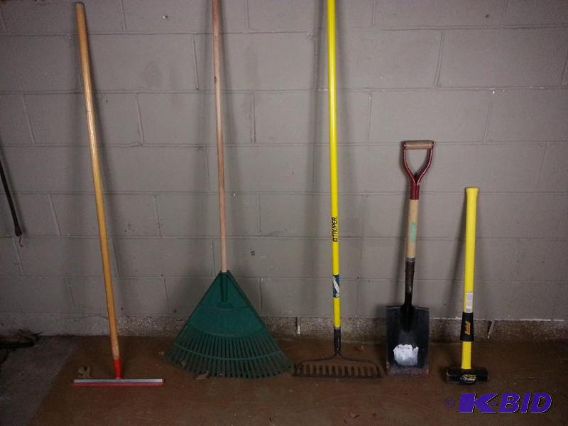 lot 126 image: Lot of (5) Implements #3