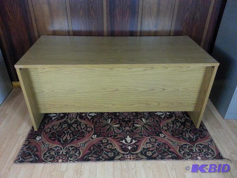 lot 13 image: Large Office Desk or Crafts  Work Shop Table  Accent Rug