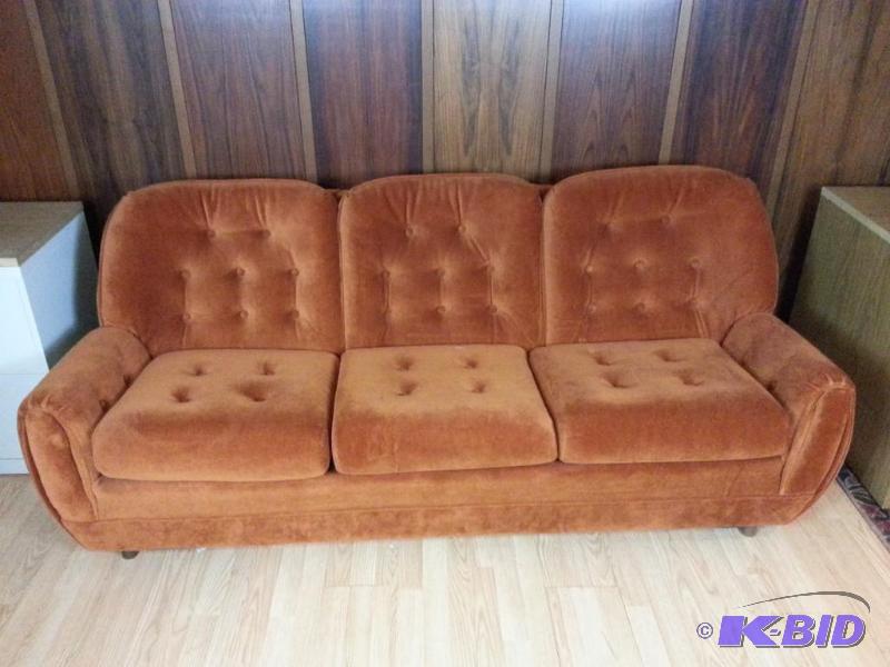 lot 132 image: Vintage Orange Sofa Couch in Excellent Condition