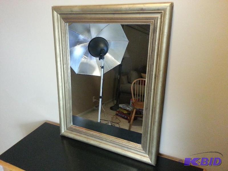 lot 19 image: Golden Wood Framed Mirror