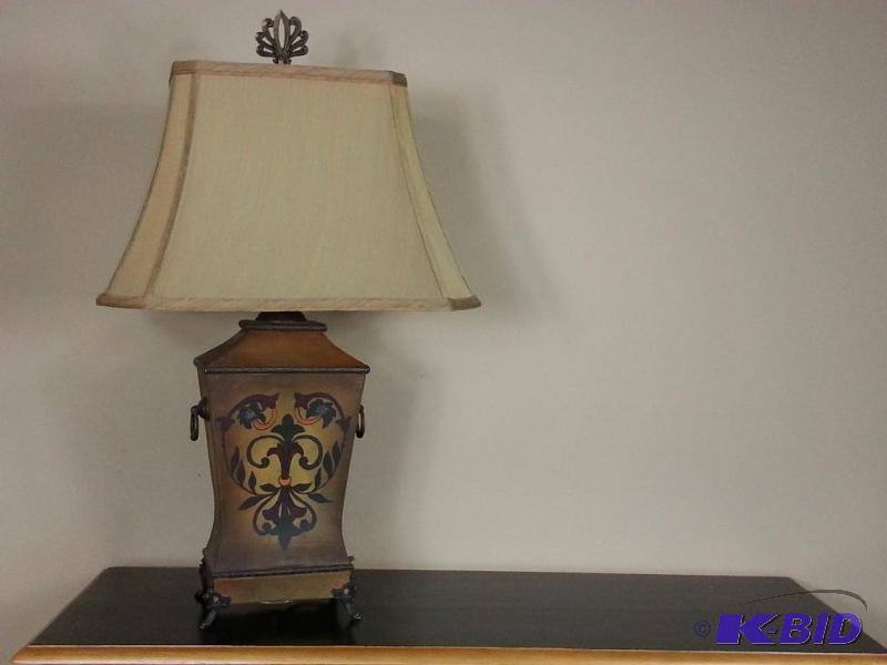 lot 22 image: Elaborate Table Lamp