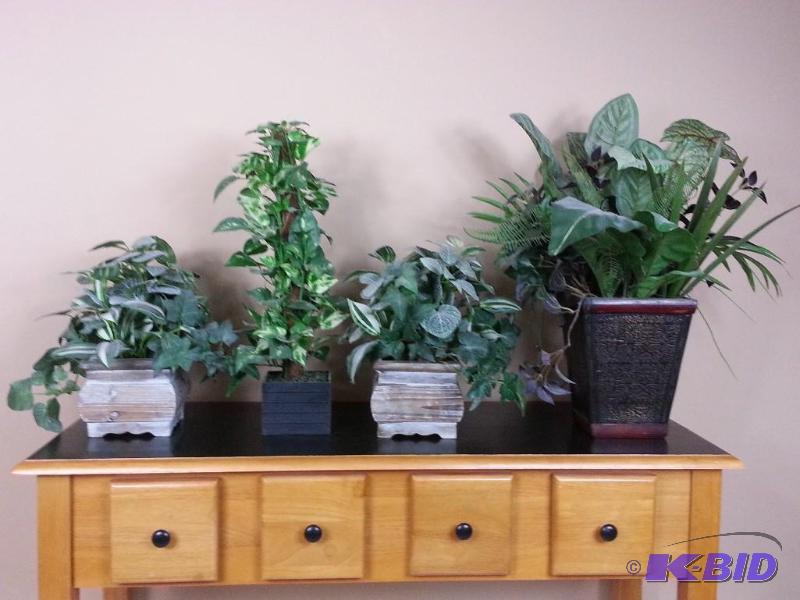lot 27 image: Lot of (4) Accent Planter Vases w Decorative Foliage