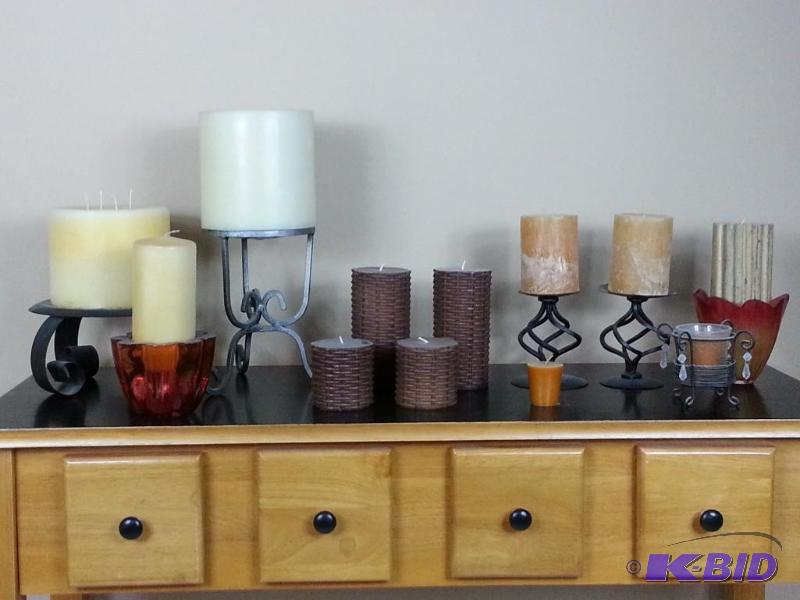 lot 29 image: Lot of (12) Various Accent Candles w Various Candle Holders