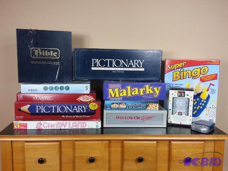 lot 71 image: Lot of (12) Board and Card Games