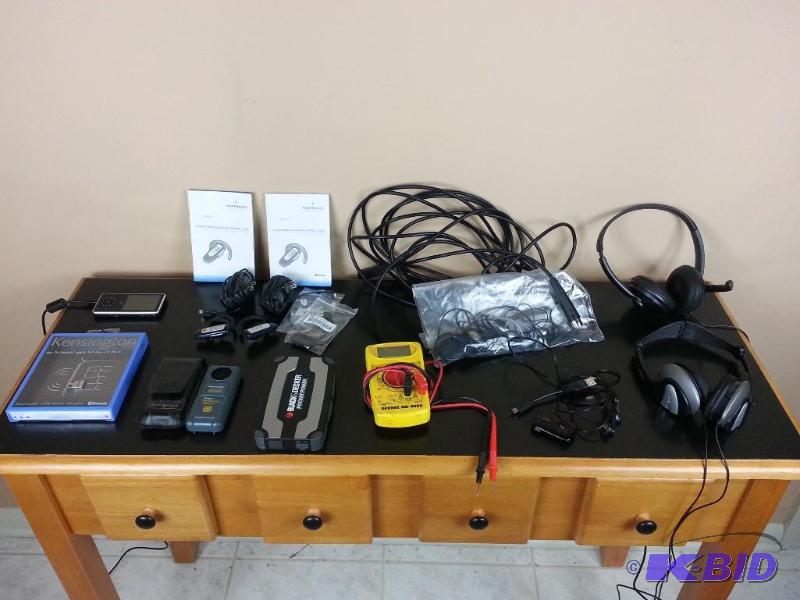 lot 76 image: Nice Miscellaneous Lot of Electronics Bluetooth Cell Phone Headsets, .Mp3 & Video Player  MORE
