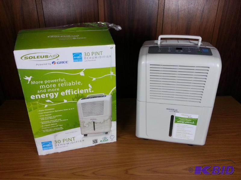 lot 98 image: Soleus Air 30 Pint Dehumidifier - New w Box