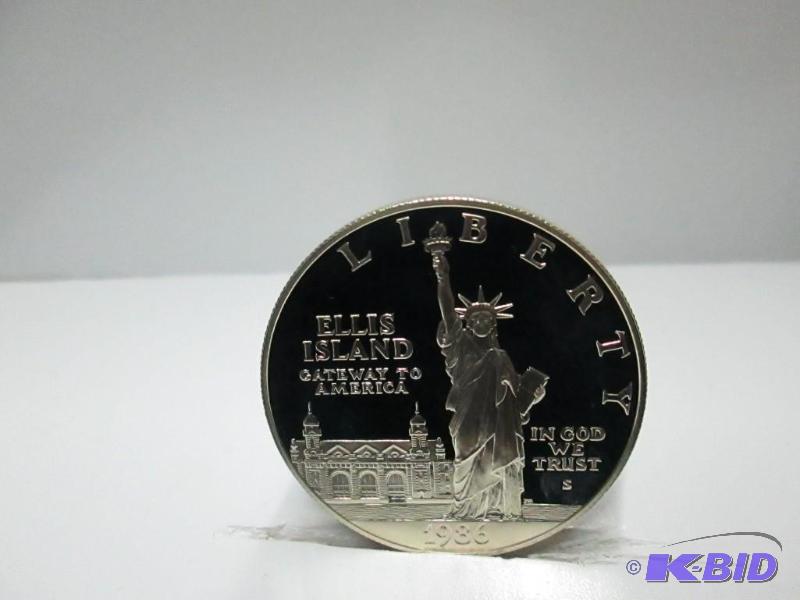 1986 Liberty Silver Dollar