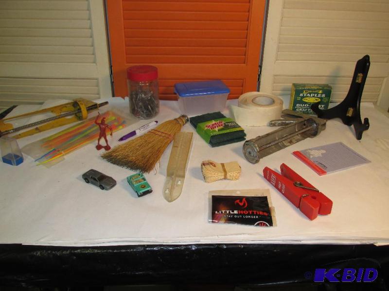 lot 116 image: Huge Lot of Garage or Shop Stuff