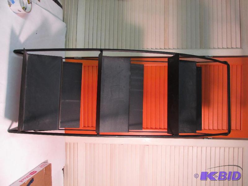 lot 125 image: Metal Display Stand